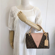 画像をギャラリービューアに読み込む, Louis Vuitton<br >VトートBB