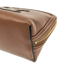 画像をギャラリービューアに読み込む, CELINE<br >チェーン付きクラッチ キュイル トリオンフ