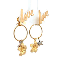 画像をギャラリービューアに読み込む, K18<br />loveロゴ×チャーム付きピアス