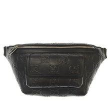 画像をギャラリービューアに読み込む, GUCCI<br >GGエンボス ベルトバッグ