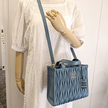 画像をギャラリービューアに読み込む, MIUMIU<br >マテラッセレザー 2WAYバッグ