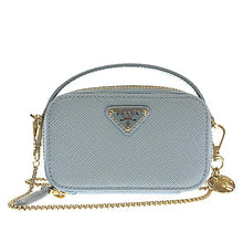 画像をギャラリービューアに読み込む, PRADA<br >サフィアーノトライアングル ミニポーチ