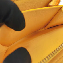 画像をギャラリービューアに読み込む, Louis Vuitton<br >ポルトフォイユ・ルー