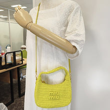 画像をギャラリービューアに読み込む, MIUMIU<br >ワンダークロシェ ホーボーバッグ