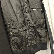 画像をギャラリービューアに読み込む, MONCLER<br >カーディガン トリコ