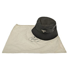 画像をギャラリービューアに読み込む, PRADA<br >Re-Nylon バケットハット