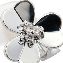 画像をギャラリービューアに読み込む, K18WG<br />ダイヤモンドクローバーピアス