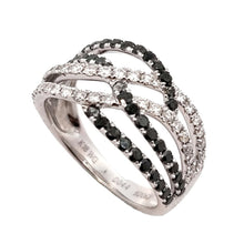 画像をギャラリービューアに読み込む, K18WG<br />ブラックダイヤモンド×ダイヤモンド リング