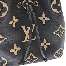 画像をギャラリービューアに読み込む, Louis Vuitton<br >ネオノエMM