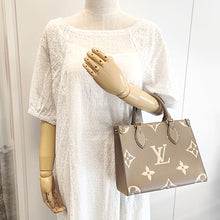 画像をギャラリービューアに読み込む, Louis Vuitton<br >オンザゴーPM