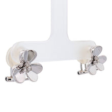 画像をギャラリービューアに読み込む, K18WG<br />ダイヤモンドクローバーピアス