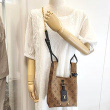 画像をギャラリービューアに読み込む, Louis Vuitton<br >アトランティスBB