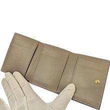 画像をギャラリービューアに読み込む, FENDI<br >FFダイヤモンド財布