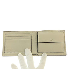 画像をギャラリービューアに読み込む, GUCCI<br >二つ折り財布