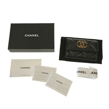 画像をギャラリービューアに読み込む, CHANEL<br >19 フラップ カードケース