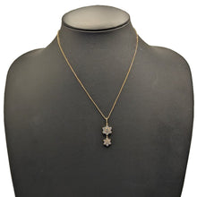 画像をギャラリービューアに読み込む, K18<br />ダイヤモンドフラワーネックレス