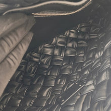 画像をギャラリービューアに読み込む, Bottega Veneta<br >ランプル メッセンジャーバッグ