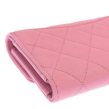 画像をギャラリービューアに読み込む, CHANEL<br >ミディアム フラップウォレット