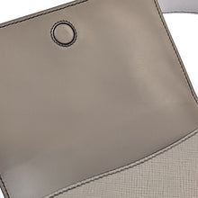 画像をギャラリービューアに読み込む, PRADA<br >ショルダーバッグ