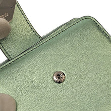 画像をギャラリービューアに読み込む, FENDI<br >二つ折りウォレット