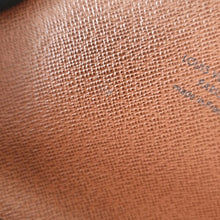 画像をギャラリービューアに読み込む, Louis Vuitton<br >ポルトフォイユ・サラ