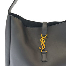 画像をギャラリービューアに読み込む, SAINT LAURENT<br >LE 5 À 7 ソフト ラージ