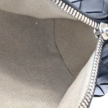 画像をギャラリービューアに読み込む, Bottega Veneta<br >イントレチャート ショルダーバッグ