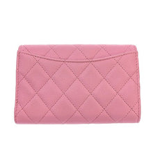 画像をギャラリービューアに読み込む, CHANEL<br >ミディアム フラップウォレット