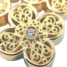 画像をギャラリービューアに読み込む, K18<br />ダイヤモンドフラワーペンダント