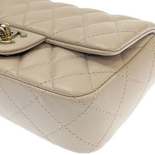 画像をギャラリービューアに読み込む, CHANEL<br >ミニフラップバッグ