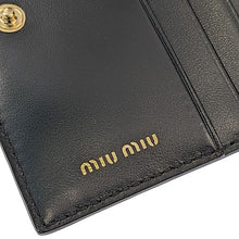 画像をギャラリービューアに読み込む, MIUMIU<br >二つ折り財布