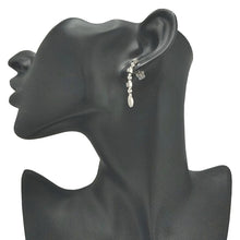 画像をギャラリービューアに読み込む, K18WG<br />ダイヤモンドドロップピアス