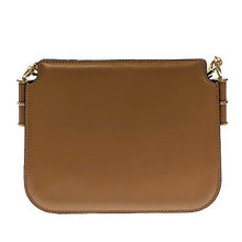 画像をギャラリービューアに読み込む, FENDI<br >フェンディ タッチ