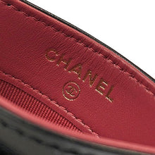 画像をギャラリービューアに読み込む, CHANEL<br >シャネル19 カードケース