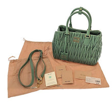 画像をギャラリービューアに読み込む, MIUMIU<br >マテラッセレザー 2WAYバッグ