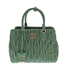 画像をギャラリービューアに読み込む, MIUMIU<br >マテラッセレザー 2WAYバッグ