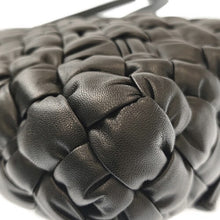 画像をギャラリービューアに読み込む, Bottega Veneta<br >ランプル メッセンジャーバッグ