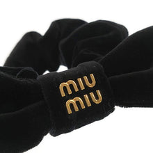 画像をギャラリービューアに読み込む, MIUMIU<br >ベロア シュシュ