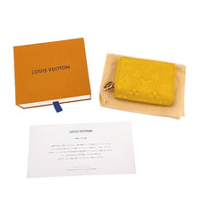 画像をギャラリービューアに読み込む, Louis Vuitton<br >ポルトフォイユ・ルー