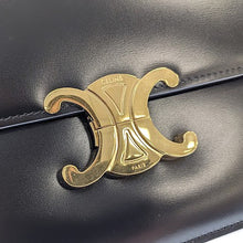 画像をギャラリービューアに読み込む, CELINE<br >クラシック トリオンフ バッグ