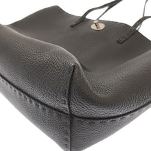 画像をギャラリービューアに読み込む, FENDI<br >セレリア カルラ トートバッグ