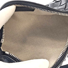 画像をギャラリービューアに読み込む, Bottega Veneta<br >イントレチャート ショルダーバッグ