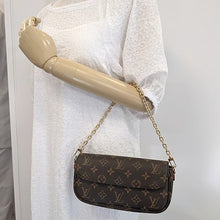 画像をギャラリービューアに読み込む, Louis Vuitton<br >ウォレット オン チェーン・アイビー