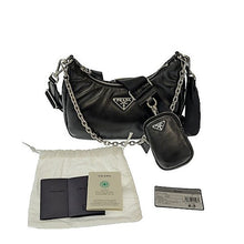 画像をギャラリービューアに読み込む, PRADA<br >Re-Edition 2005 パデッドナッパレザー ショルダーバッグ