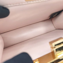 画像をギャラリービューアに読み込む, FENDI<br >ピーカブー アイシーユー プチ