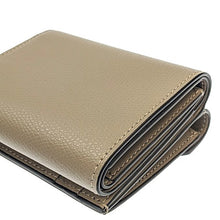 画像をギャラリービューアに読み込む, FENDI<br >FFダイヤモンド財布