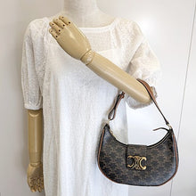 画像をギャラリービューアに読み込む, CELINE<br >ミディアム アヴァ