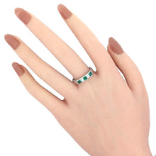 画像をギャラリービューアに読み込む, Pt900<br />エメラルド×ダイヤモンド リング