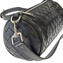 画像をギャラリービューアに読み込む, Bottega Veneta<br >イントレチャート ショルダーバッグ