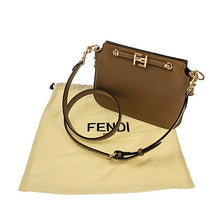 画像をギャラリービューアに読み込む, FENDI<br >フェンディ タッチ